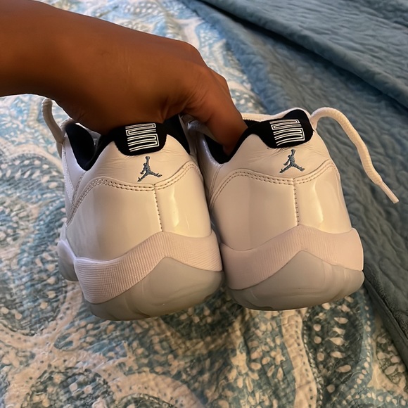 JORDAN 11 LOW LEGEND BLUE SIZE - Picture 4 of 6